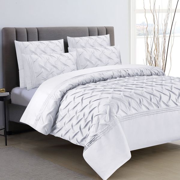 Deluxe White Queen Pintuck Duvet Set