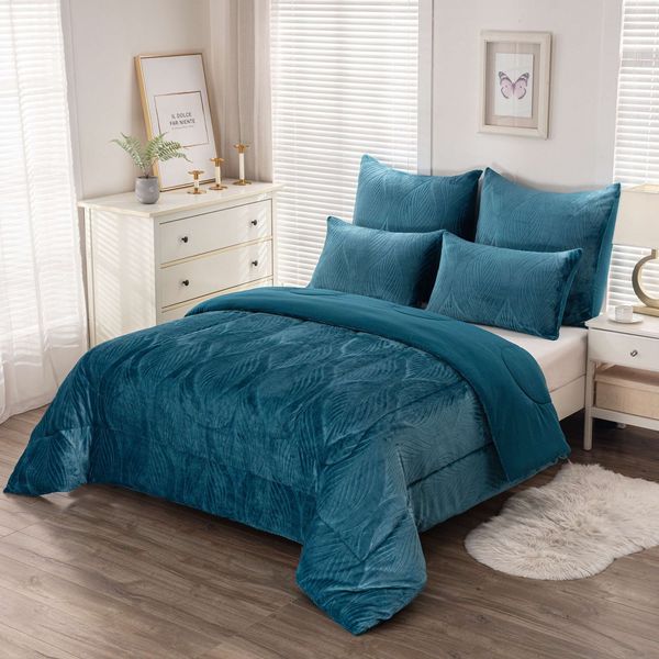 Embossed Leila Blavet Teal Green Super King